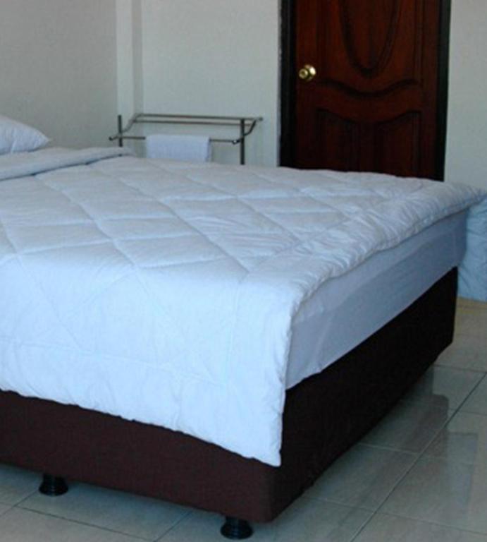 Hotel Sinar Tambolaka Waingapu 部屋 写真